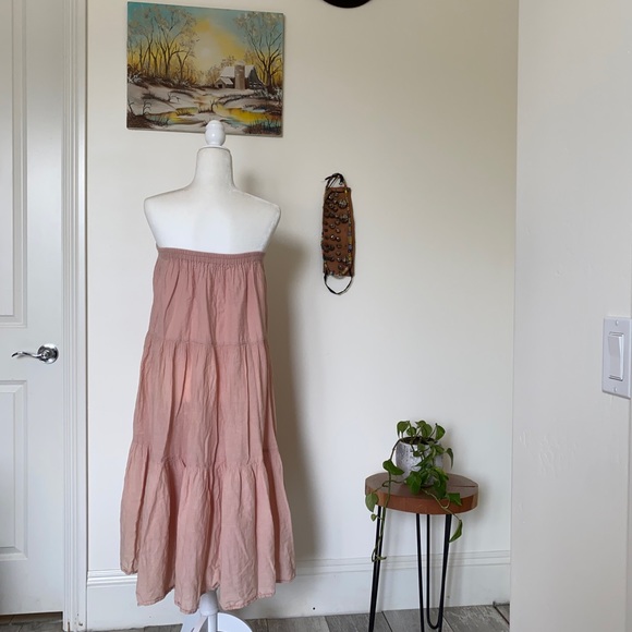 Maxi skirt 100% cotton. In gently used condition peach color - Picture 2 of 5